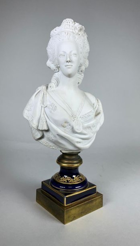 Biscuit bust of Marie-Antoinette by French School