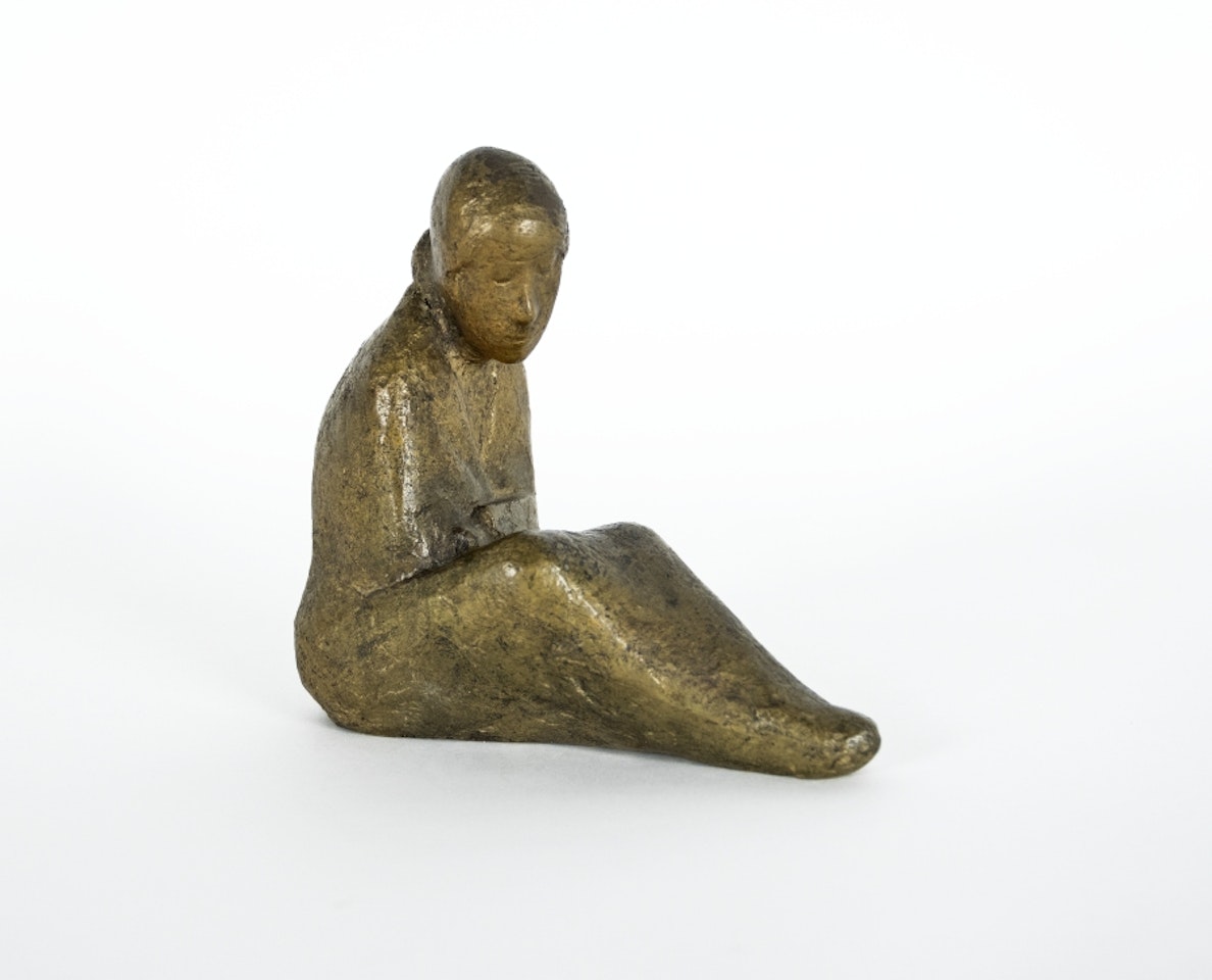 Seated robed figure by Gerhard Marcks