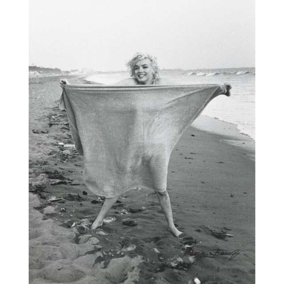 MARILYN MONROE WITH BLANKET by George Barris