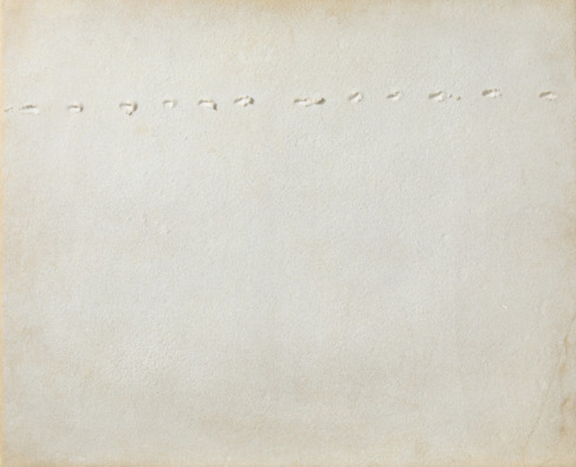 Huella"s sobre materia blanca by Antoni Tapies