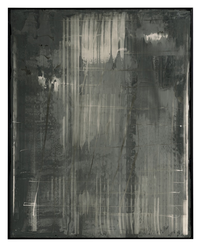 Grau hinter Glas (883-1) by Gerhard Richter