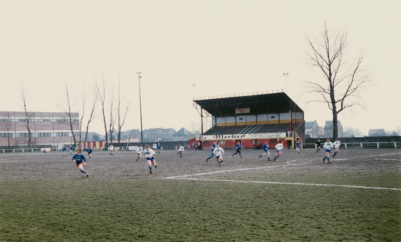 Fußballspieler, Liège by Andreas Gursky