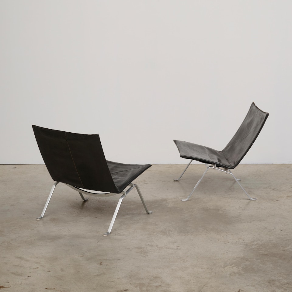 A pair of "PK 22" armchairs by Poul Kjaerholm