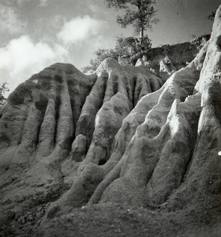 Orgues rocheuses [études pour photomontage] - France by Dora Maar