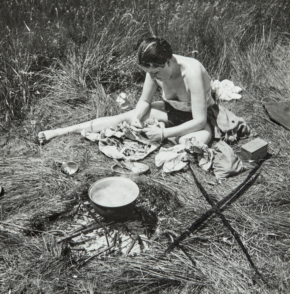 Reportage sur le camping by Dora Maar