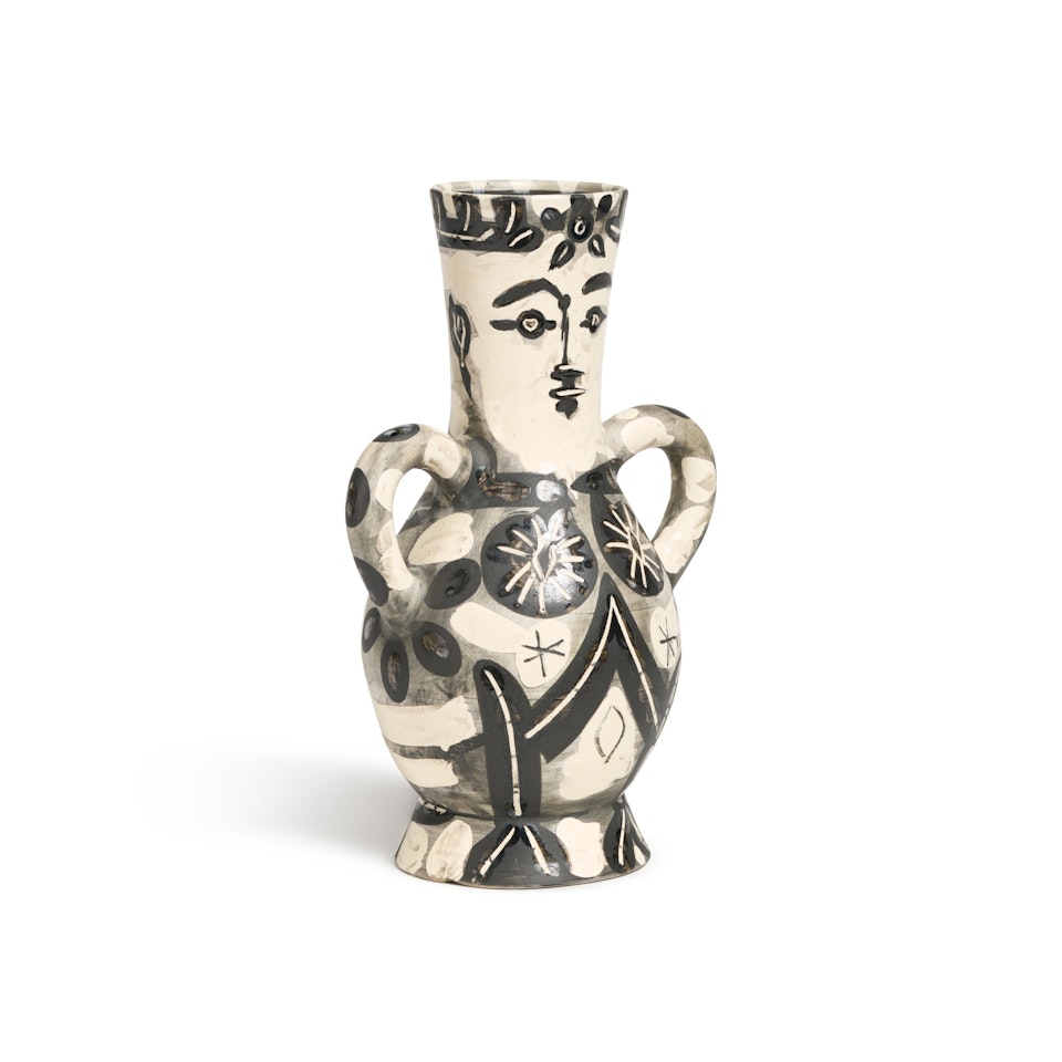 Vase deux anses hautes (A. R. 141) by Pablo Picasso