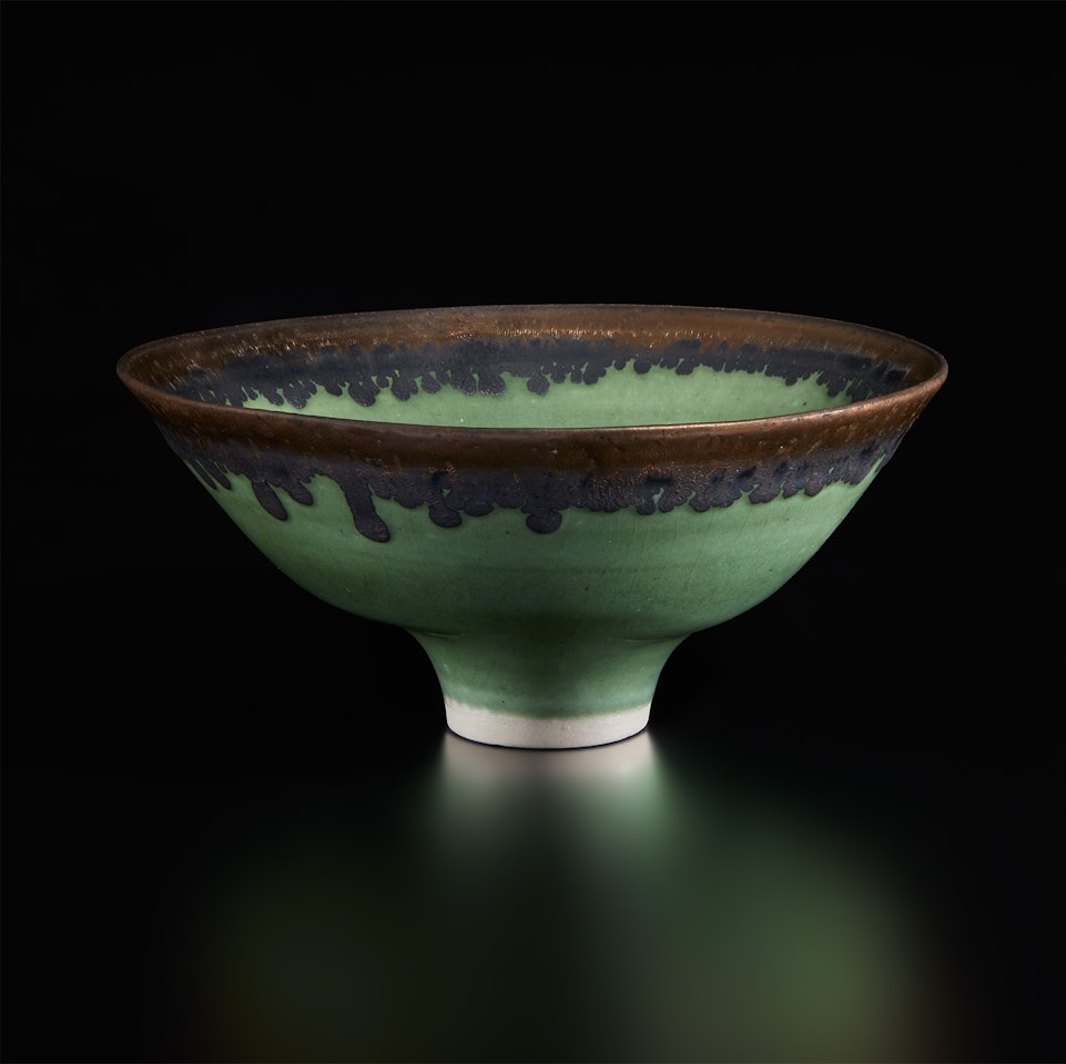 Footed bowl by Lucie Rie
