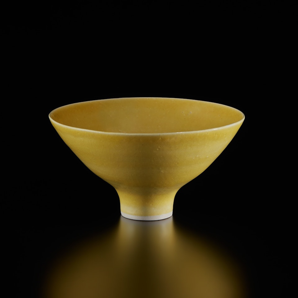 Footed bowl by Lucie Rie