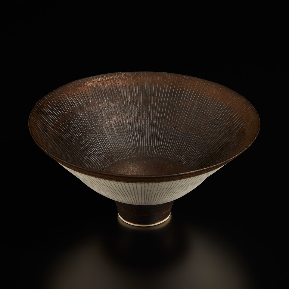 Footed bowl by Lucie Rie
