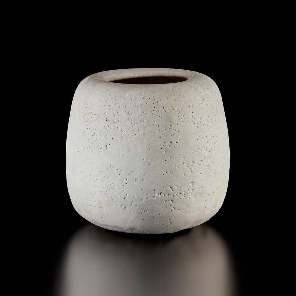 Bulbous vase by Lucie Rie