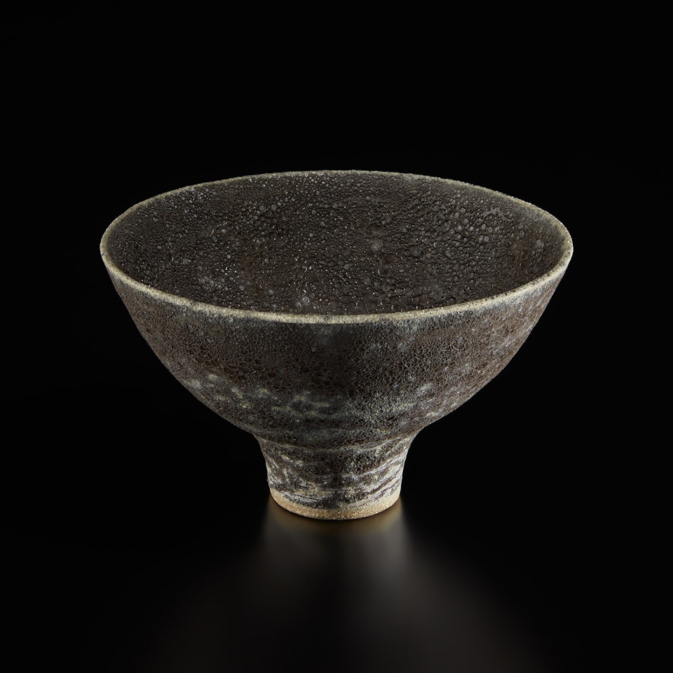Footed bowl by Lucie Rie