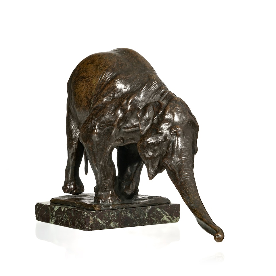 White elephant "He will arrive" by Rembrandt Bugatti