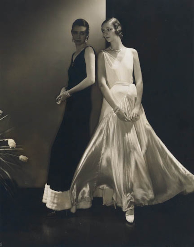 Bergdorf-Goodman models (one is Marion Morehouse) dressed in Vionnet by Edward Steichen