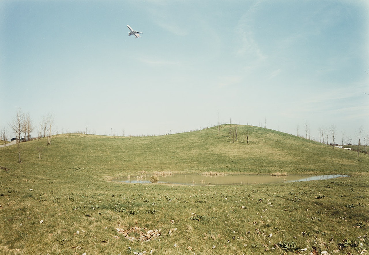 Düsseldorf, Airplane by Andreas Gursky