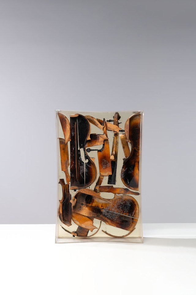 Violons by Arman