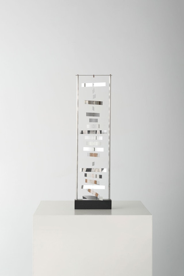 Continuel-Mobil by Julio Le Parc