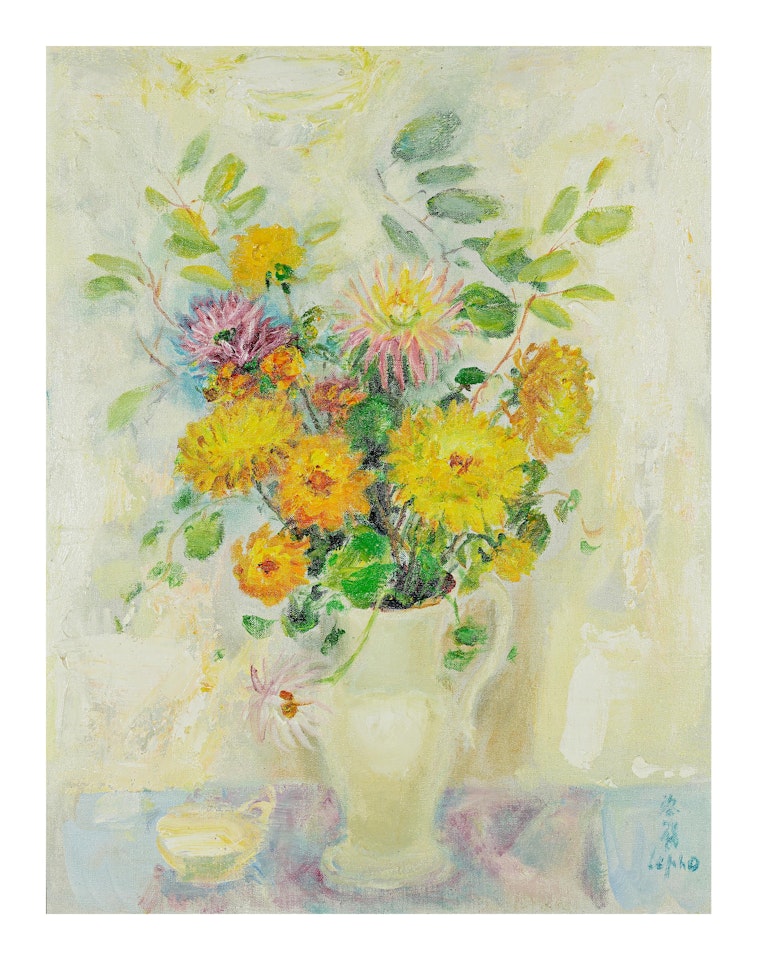 Chrysanthemum by Le Pho