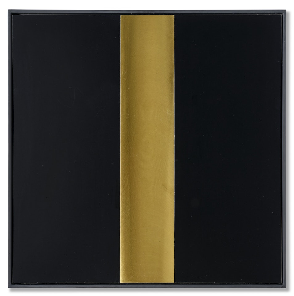 "Linea oro + nero" superficie a testura vibratile by Getulio Alviani