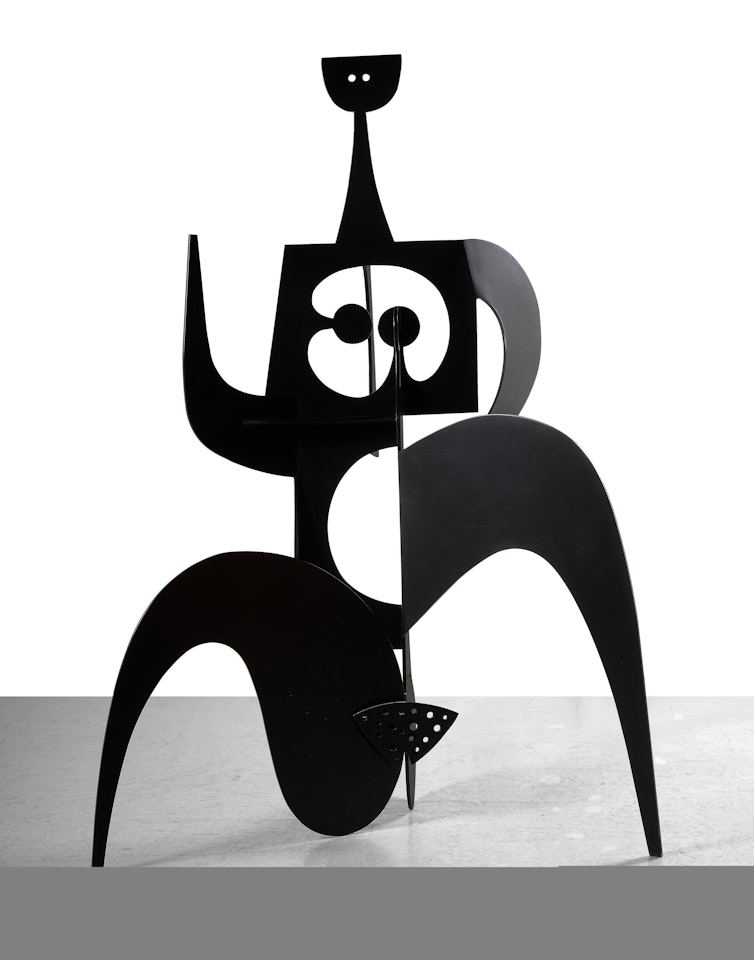 Marathonienne by Philippe Hiquily