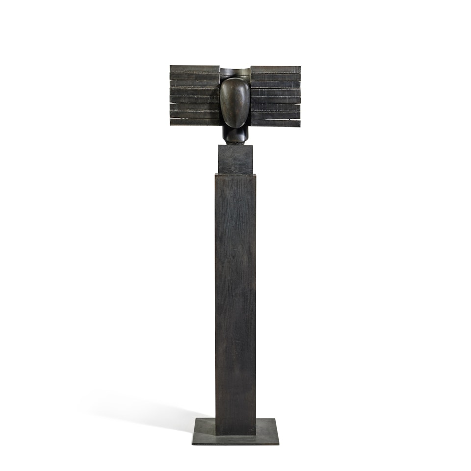 Coloso III by Manolo Valdés