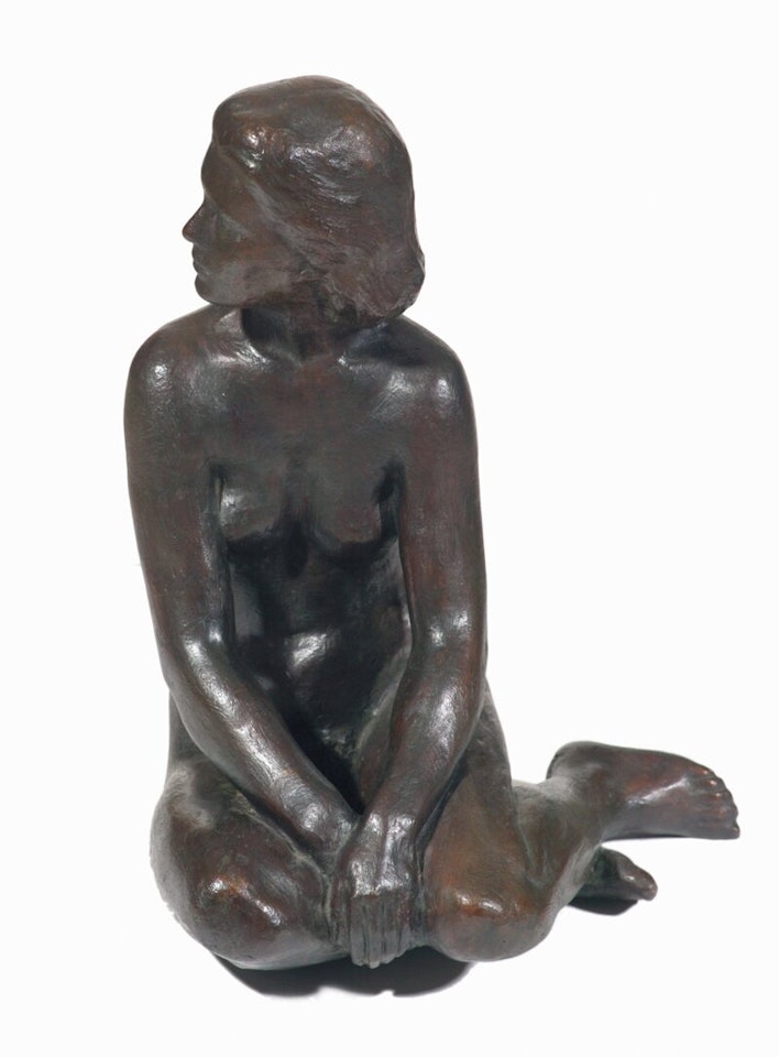 Sittende akt by Arne Durban