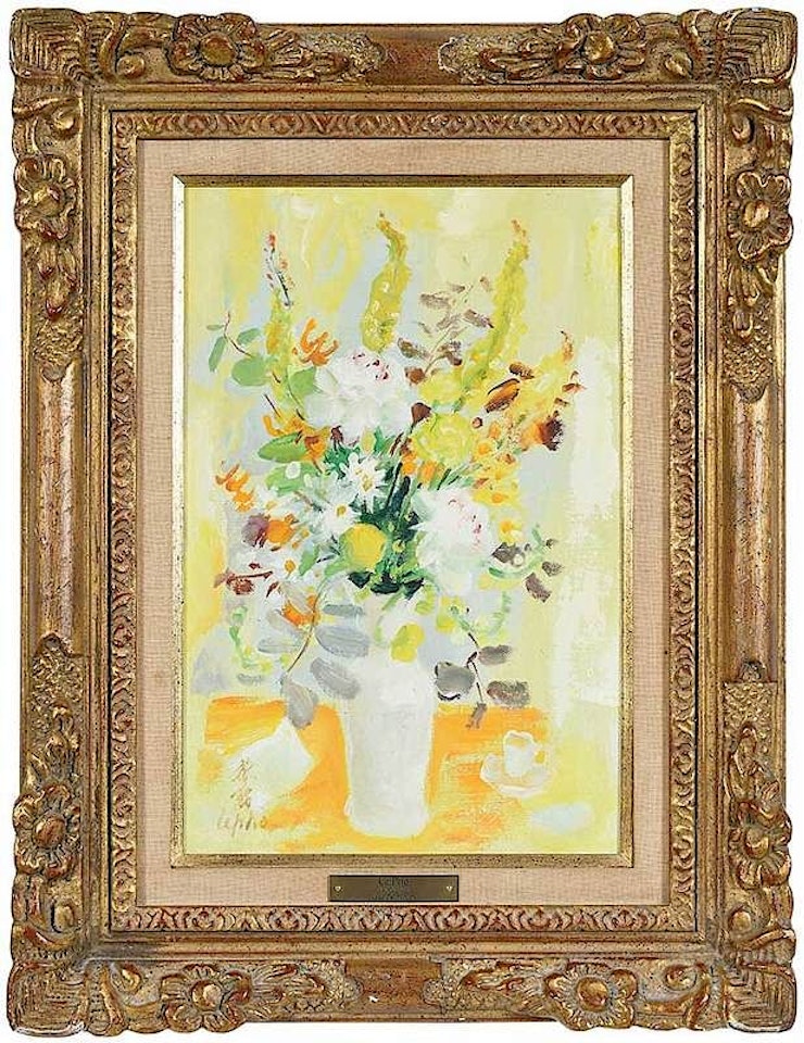 Vase de Fleurs by Le Pho