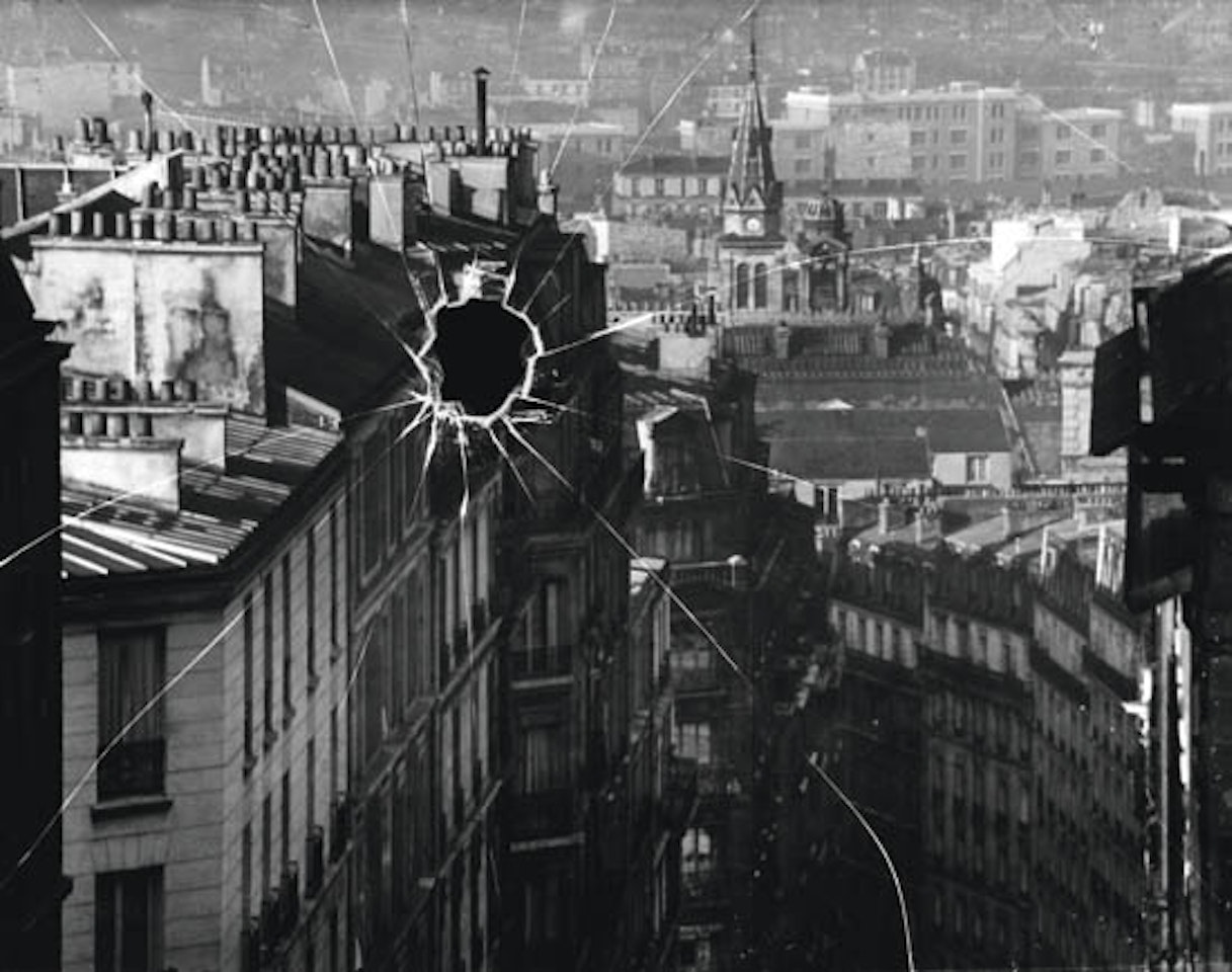 Broken plate, Paris by André Kertész