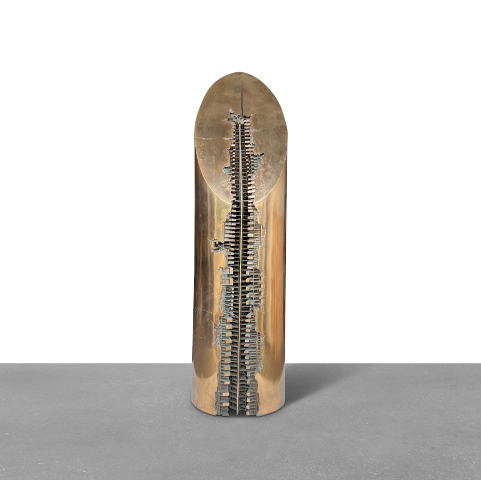 Colonna Recisa Trasversalmente by Arnaldo Pomodoro