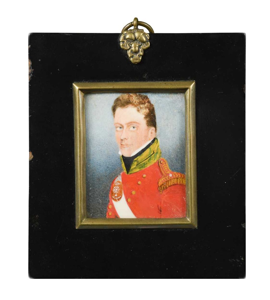 Portrait miniature of an officer, wearing the uniform of the grenadier company of an infantry regiment by English School