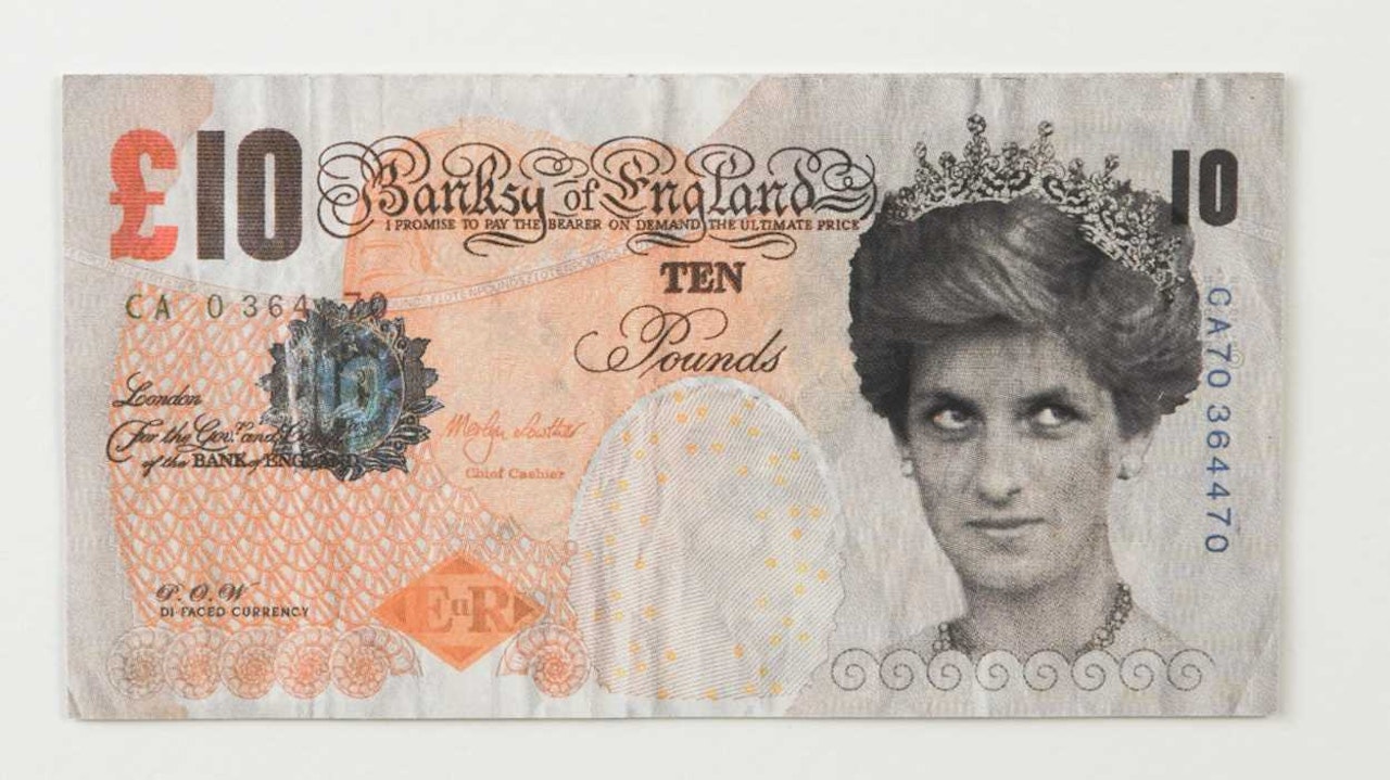 Di-faced tenner by Banksy