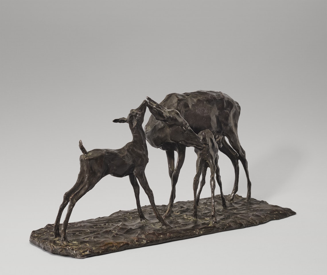 Biche et ses deux faons, l"un tête sa mère by Rembrandt Bugatti