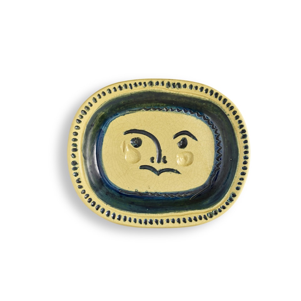 Visage gravé, fond grège (A. R. 29) by Pablo Picasso