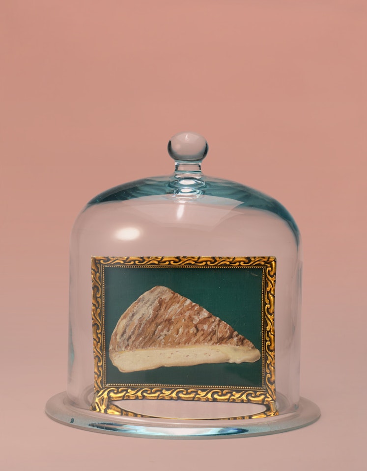 Ceci est un morceau de fromage by René Magritte
