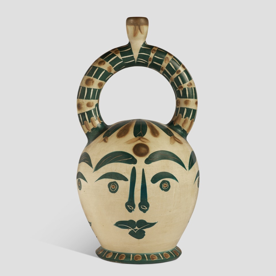 Vase aztèque aux quatre visages by Pablo Picasso